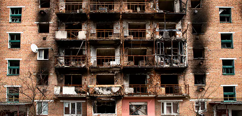 Why Homeowners Choose Us to Sell Their Distressed Homes in Fullerton