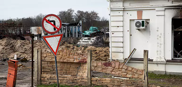 Partial or Full Foundation Collapse in Fullerton, CA